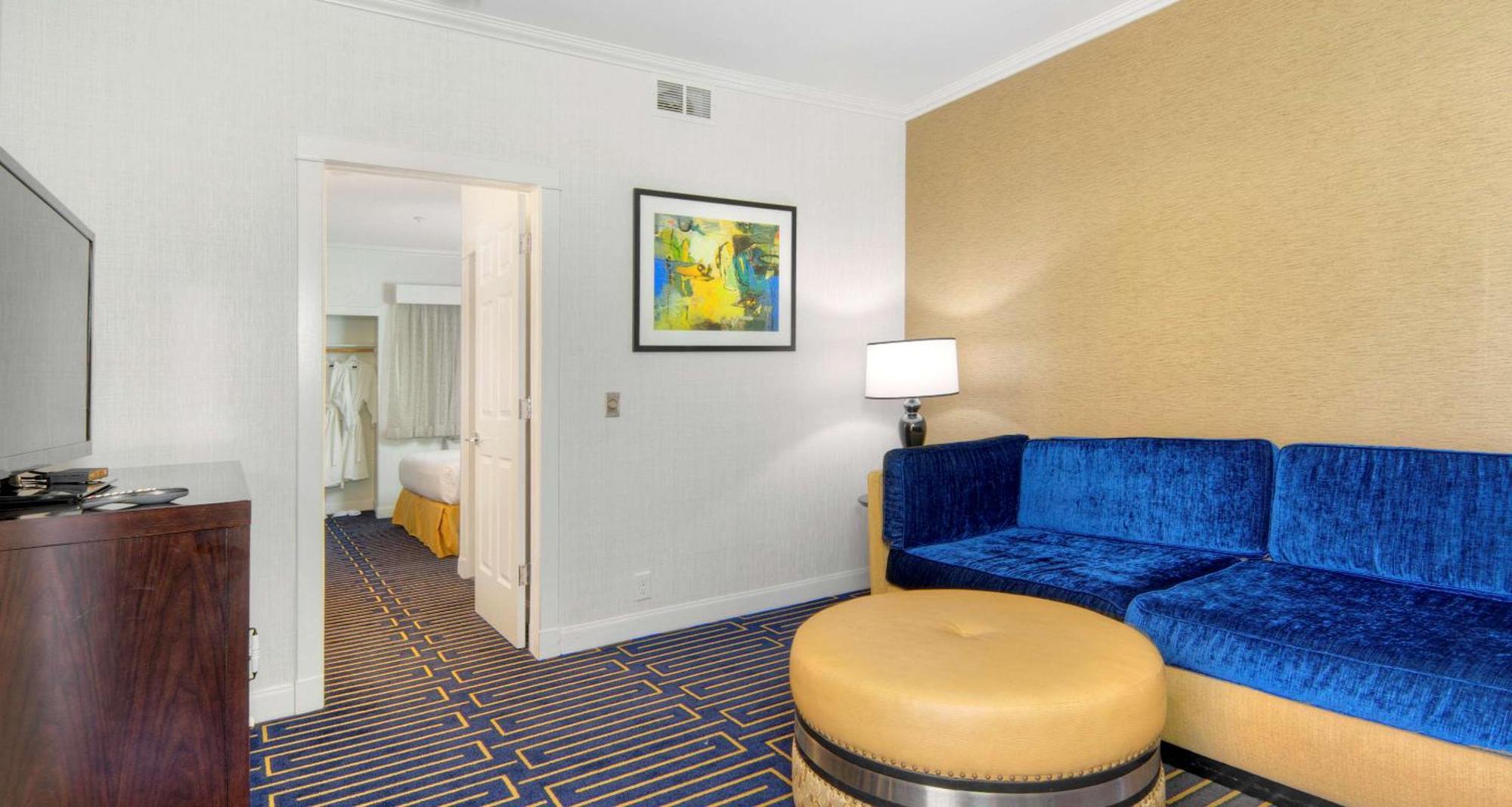 Best Western Plus Palm Court Hotel Davis Eksteriør billede