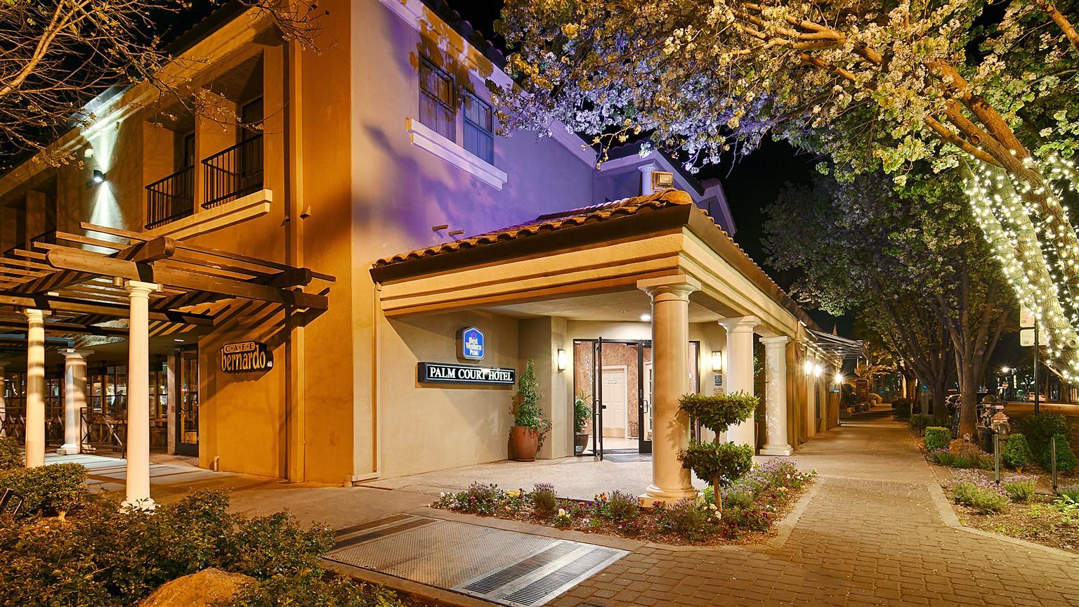 Best Western Plus Palm Court Hotel Davis Eksteriør billede